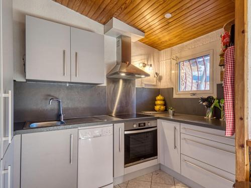 Holiday Home Maison Tour de Mare by Interhome near Les Delices de la Mer