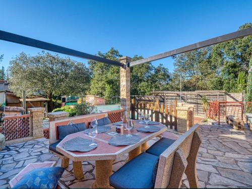 Holiday Home Maison Tour de Mare by Interhome near Les Delices de la Mer