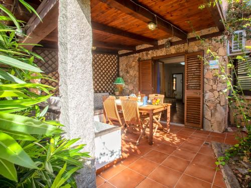  Apartment F4 - G2- Baia de Bahas by Interhome, Pension in Golfo Aranci