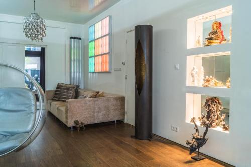 BEAUTIFUL APARTMENT WiTH ASIAN STYLE BEDROOM NEAR RAI & CENTER, Amsterdam (photo 6)