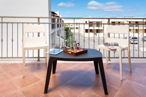 Apartment with Terrace image 6