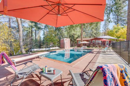 Cozy Placerville Cottage with Pool on Livestock Farm