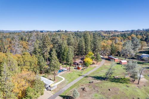 Cozy Placerville Cottage with Pool on Livestock Farm