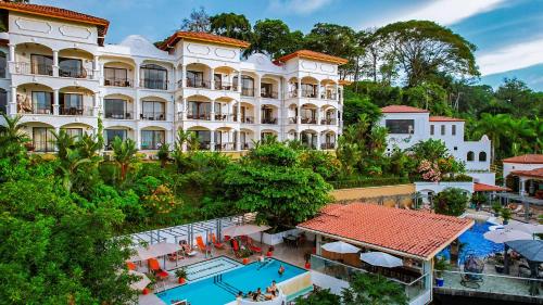Shana By The Beach Manuel Antonio — hotel in Road to Punta Quepos, Quepos CR, 60601