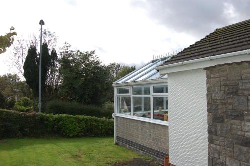 Netherleigh Family Bungalow in Pennal