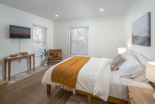 Sunflower Suite at The Wanderer, Boone (foto 7)