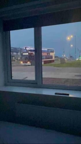 En-suite Room with Independent Entrance. in Danderhall