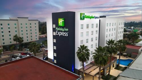 Facilities, Holiday Inn Express & Suites Guadalajara Aeropuerto By IHG in Tlaquepaque