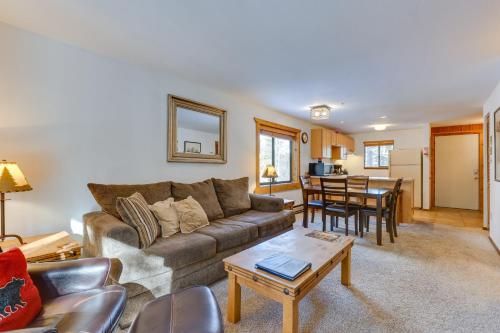Winter Park Condo with Pool about 3 Mi to Ski Resort in Winter Park, USA