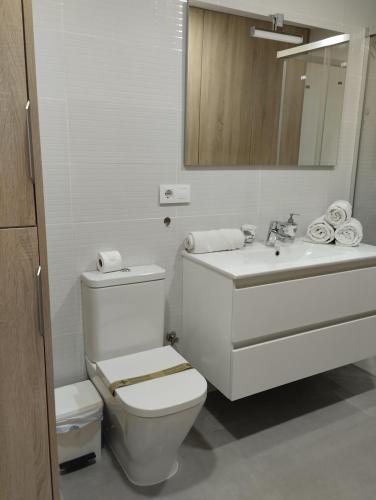 One-Bedroom Apartment image 10