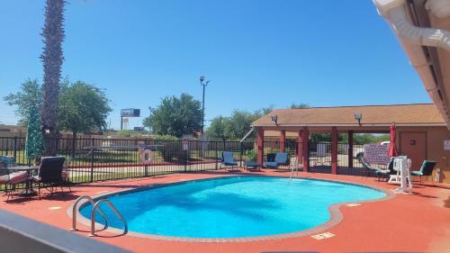 Bassein, Cotulla Whitten Inn in Cotulla (TX)