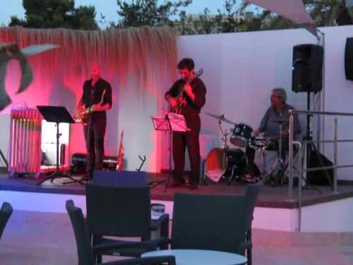 Hotel Pamplona - image 12