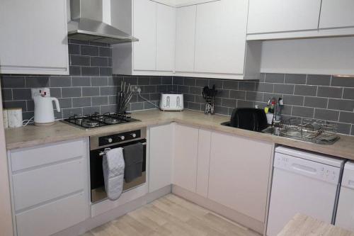 Unique two bedroom apartment, Birmingham (photo 6)