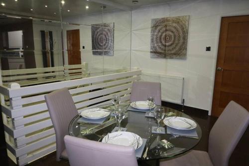 Unique two bedroom apartment, Birmingham (photo 10)