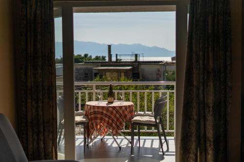 陽台/露台, Apartmani Malbašić (Apartmani Malbasic) in 紮斯托格