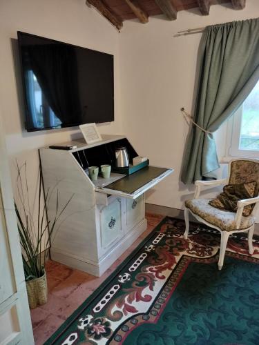 Deluxe Double Room image 8