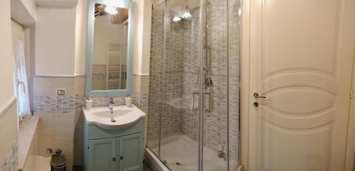 Deluxe Suite image 1