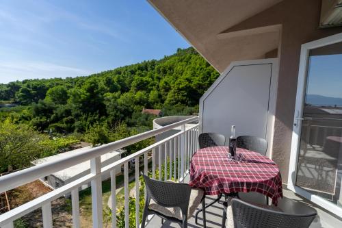 陽台/露台, Apartmani Malbašić (Apartmani Malbasic) in 紮斯托格