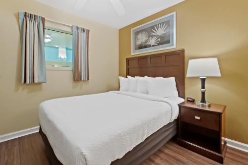 Tilghman Beach and Golf Resort - image 5
