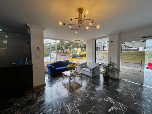 Фойє, Stanford Suites Hotel in Кіто