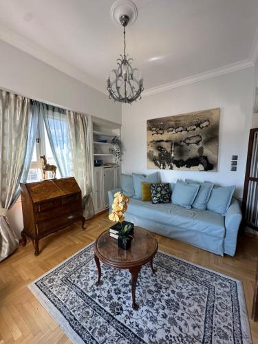 2 BD Apt in Syntagma with Acropolis view, Atény