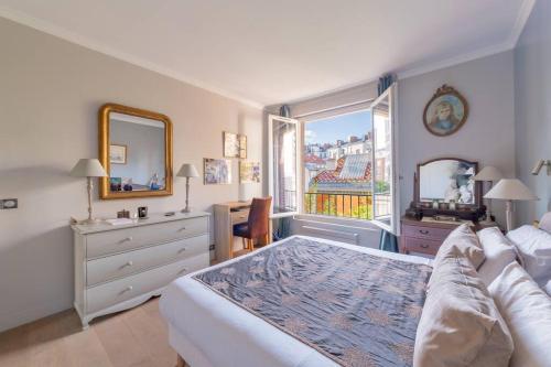 Mozart : 2 bedroom with a piano - Location saisonnière - Paris