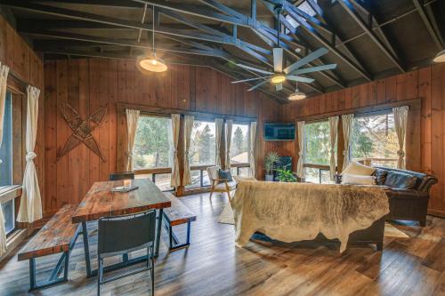 . Bonners Ferry Cabin w/ Wraparound Deck & Views!