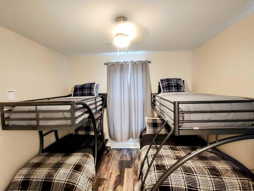 Lakeview B - 10 Minutes to Oaklawn Racing & Gaming