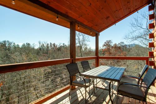 Luxe Lodge View Heated Pool Hot Tub Games in Sevierville, USA