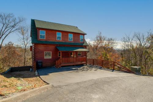 Luxe Lodge View Heated Pool Hot Tub Games in Sevierville, USA