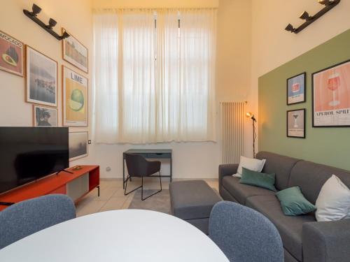 [IHost Apartment] - Romilli 17A