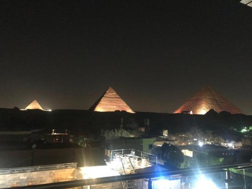 SUNSET Pyramids view - image 10