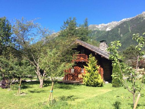 Mazot 2 étoiles avec jardin, parking et wifi - Chamonix - FR-1-343-215 (Mazot 2 etoiles avec jardin, parking et wifi - Chamonix - FR-1-343-215) in Les Gaudenays