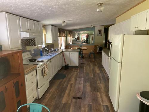 View, Country views and hikes. in Rogersville (TN)