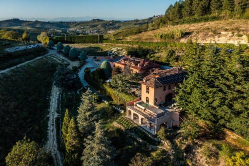 . Giarvino Boutique Guest House