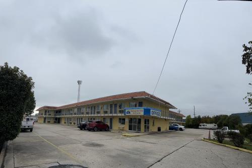 Americas Best Value Inn and Suites Groves in Groves, USA