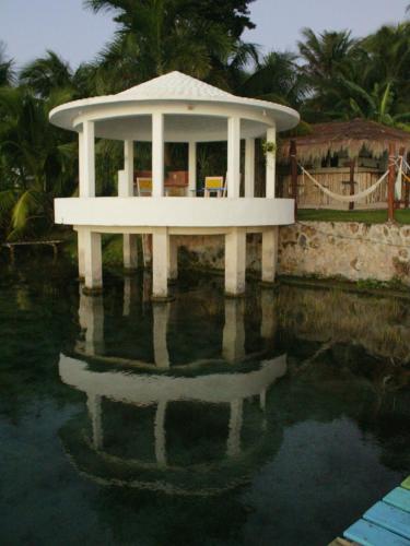Skats, Tropic Bacalar in Bacalar