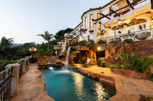 Bel Air Luxury Villa 6 bedrooms entire house Los Angeles, Los Ángeles (foto 2)