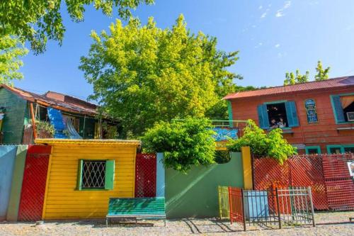 View, Bataclana Hospedaje y Residencia en Caminito in Boca