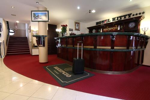 Hotel Kitty - image 6