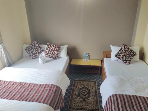 Deluxe Triple Room image 4