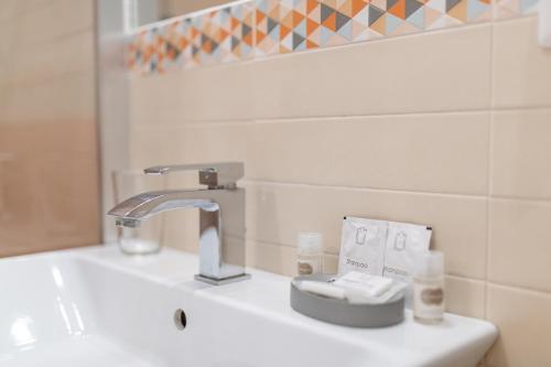 Top Floor Colosseo Guesthouse - image 10