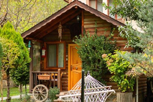 Hage, Enhet i Dereceören på 2000 kvm, med 14 soverom, 14 bad (ABANT DOĞA KÖŞKÜ) in Dereceören