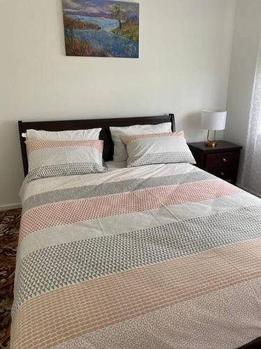 Comfy 3 bedroom house 15min from airport and Melbourne CBD