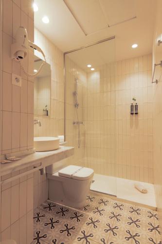 Apartamentos Teatro by Be Alicante - image 4