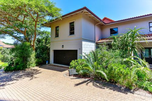 4 Bedroom Deluxe Duplex - Zimbali