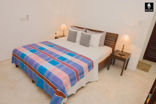 Standard Double Room with Garden View image 9