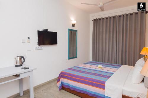 Standard Double Room with Garden View image 5