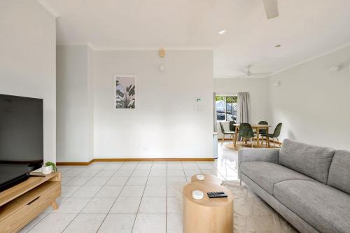 The Garden Nook - Your Cairns Home Away from Home