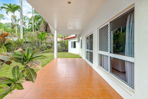 The Garden Nook - Your Cairns Home Away from Home